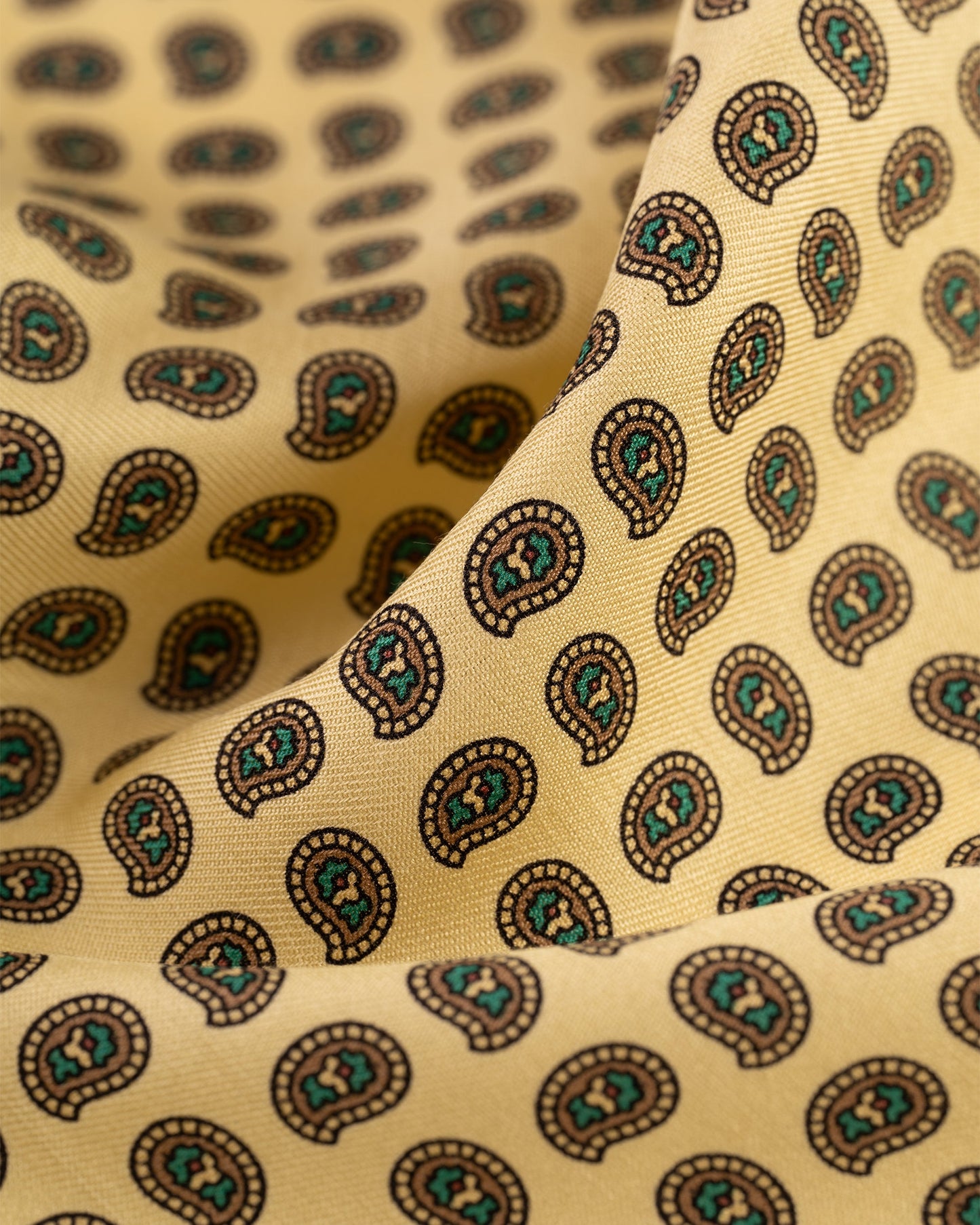 Made-in-USA Light Yellow Pine Silk Pocket Square