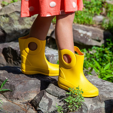 OKABASHI Kid's Kendall Rain Boot | Waterproof Design | Machine Washable | Easy-On Handles |Latex Free | Sustainably Made in the USA