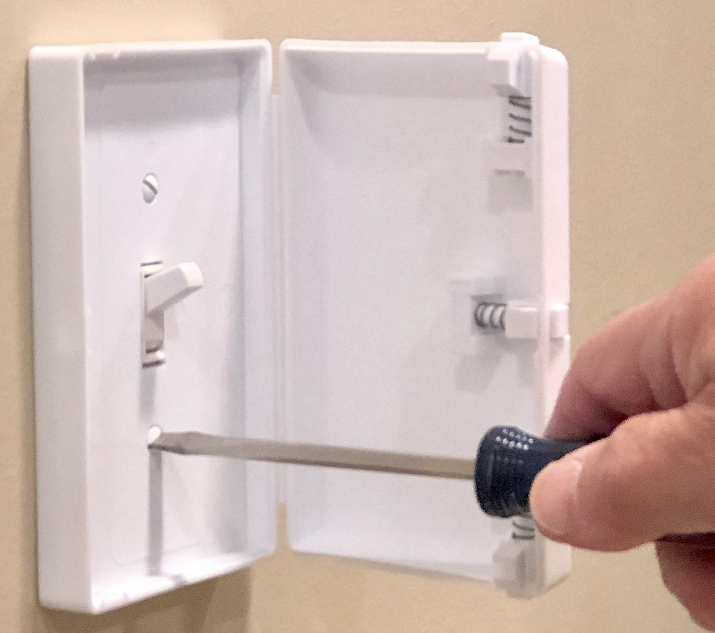 Child Be Safe, Baby Toddler Pet Resistant Electrical Safety Cover Guard for Home and Business, Made in USA, Traditional Standard Toggle Light Switch (2 Count, White)