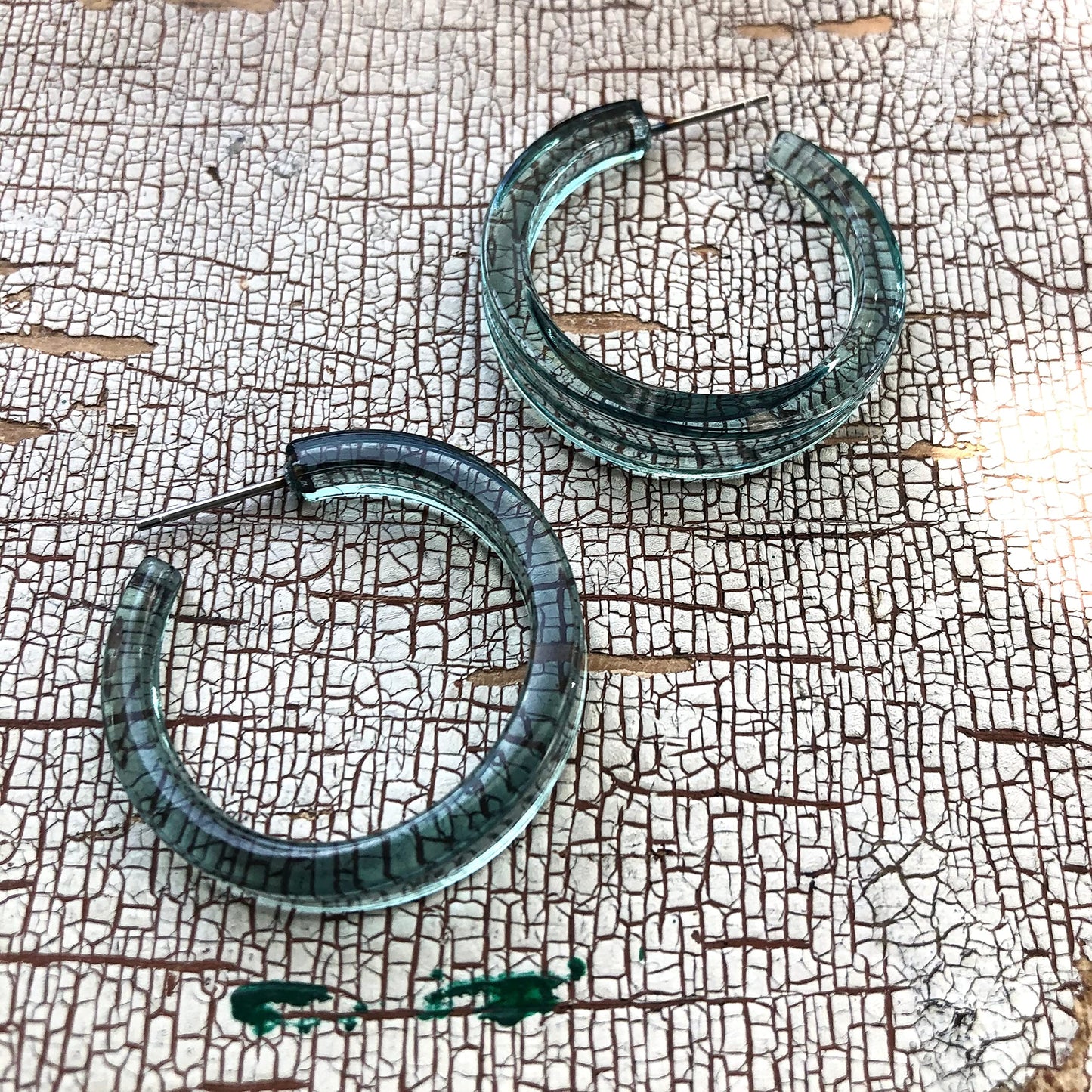 Leetie Lovendale Lola Hoop Earrings, Hypoallergenic Hoop Earrings for Women, Made With Surgical Steel & Lucite, Lightweight & Comfortable, Hand-Made In The USA, 1.25” Diameter, (Transparent Seafoam)