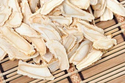 ENG American Ginseng Slices - Large Panax Ginseng Slices,4oz/Box Fresh Wisconsin Long Slice for Tea & Soup - Organic Ginseng Supplement for Men & Woman to Boost Immunity & Energy（ Pack of 1 ）