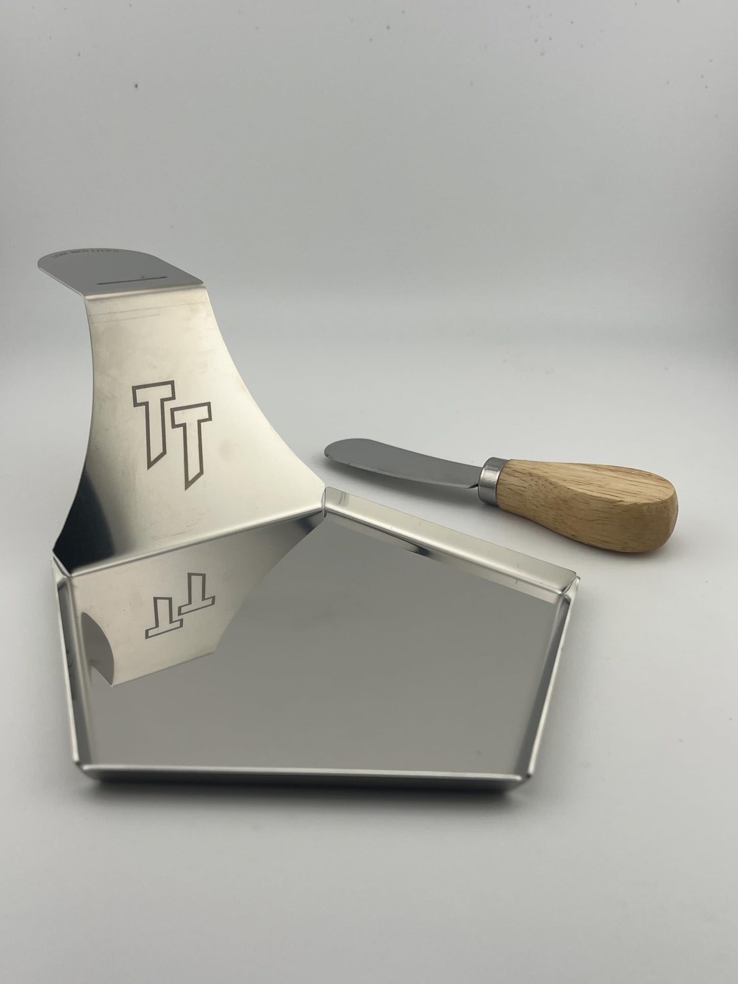 Turbo Trusser Brie Cheese Platter with Serving Knife I Easily Smoke Brie Cheese I Perfect for Smoker, Grill, & Oven I Dishwasher Safe I Made in USA I 1 Platter