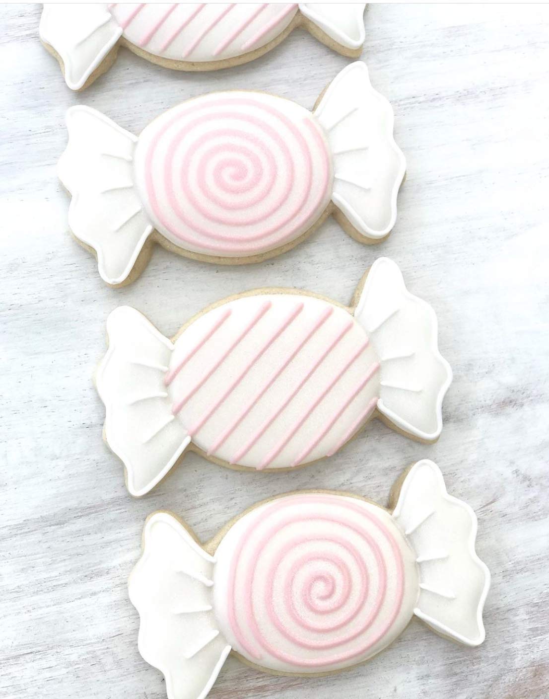 Christmas Candy Cookie Cutter, 3.75" Made in USA by Ann Clark