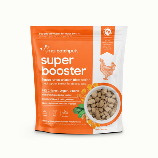 smallbatch Freeze Dried Dog Treats, Superfood Food Topper Chicken Bites for Dogs & Cats, Probiotics, Organic Ingredients, High Protein, Grain Free Healthy Treat Food Topper, Made in The USA, 7 oz Bag
