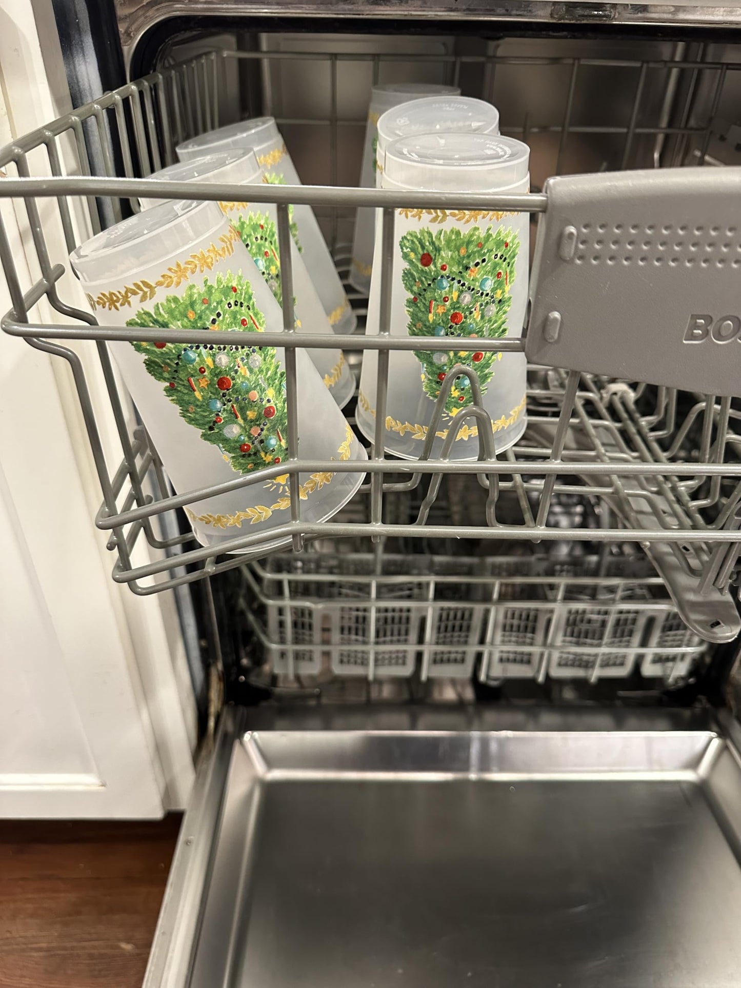 Marye-Kelley Christmas Tree Shatterproof 20 Oz Frosted Cups - Set of 6 Cups - BPA Free - Made in the USA Dishwasher Safe