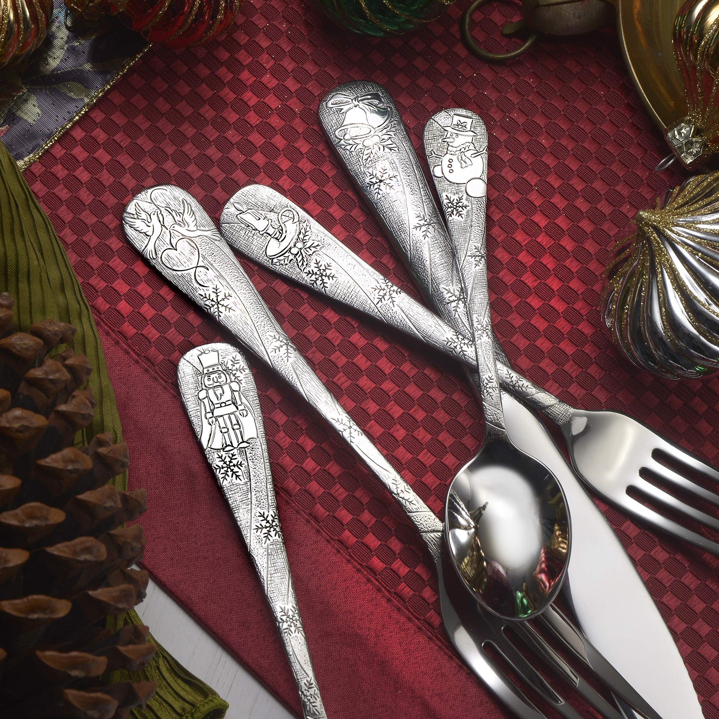 Liberty Tabletop Holidays 40 Piece Flatware Set Service for 8 Silverware 100% MADE IN USA