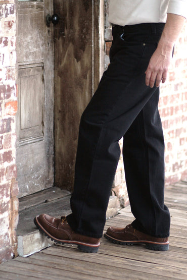 Gusset Easy Fit Jean - Black