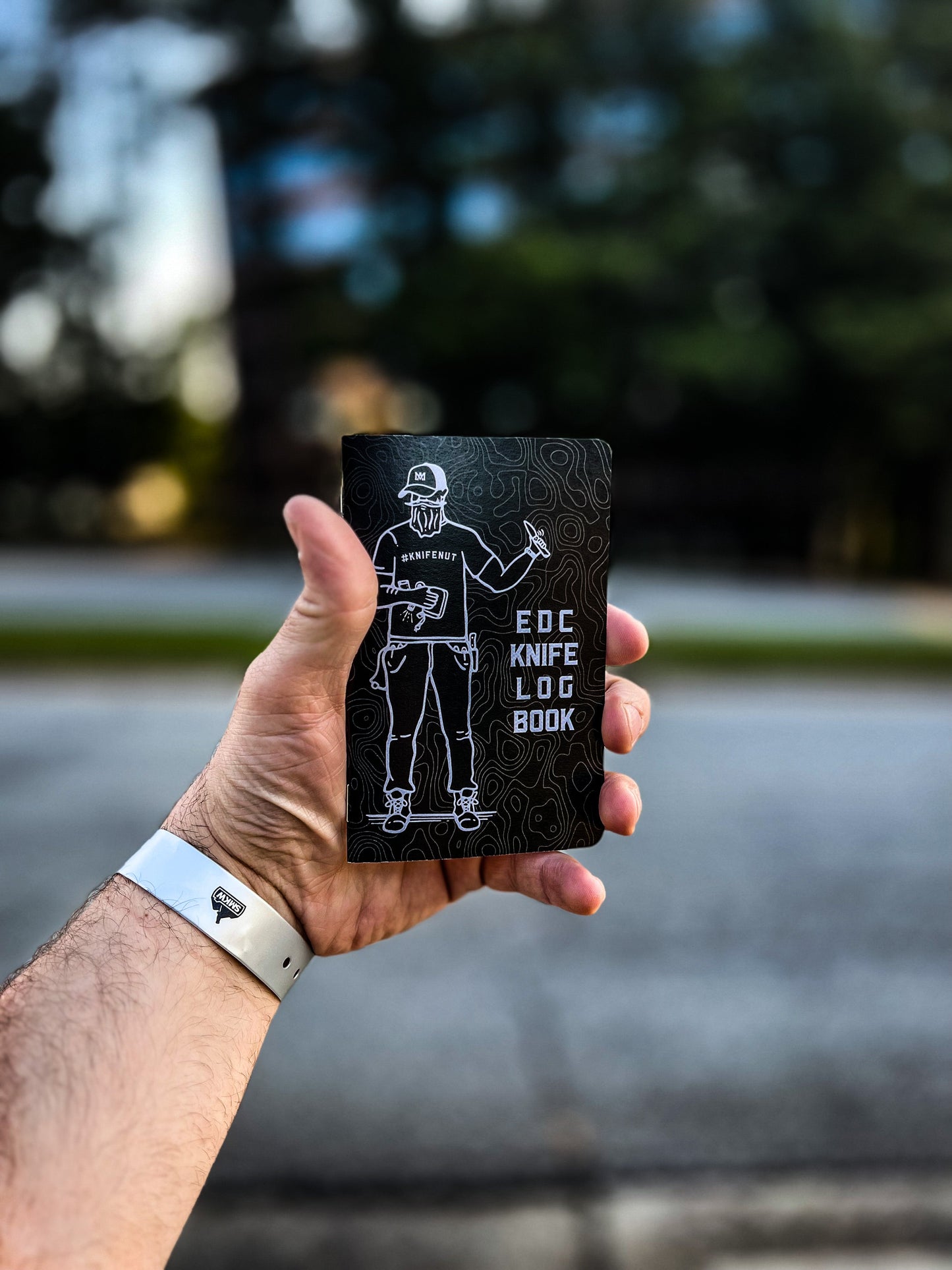 EDC Knife Log Book